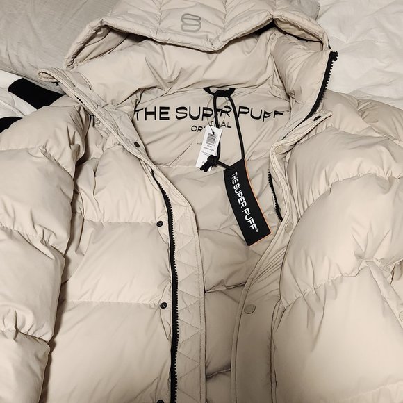 Aritzia Super Puff Original XL *Brand new* jacket - Picture 1 of 6